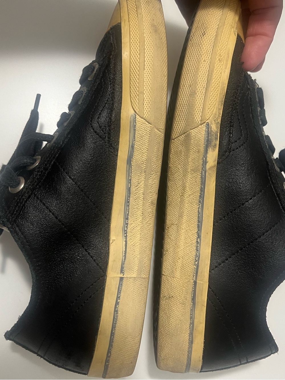 Golden Goose Vstar 2 Black Leather Sneakers with Yellowed Rubber Sole and Toe - Picture 5 of 16